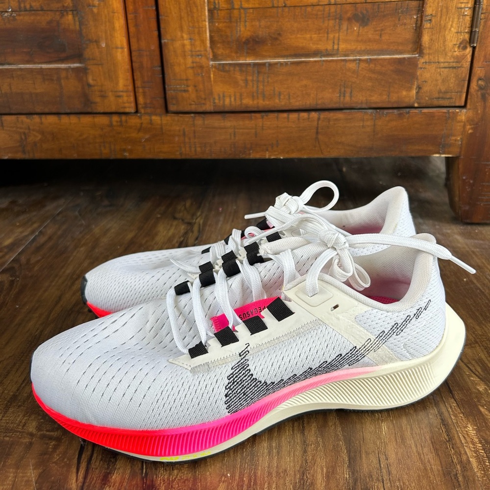 Nike Zoom Pegasus Running Shoes